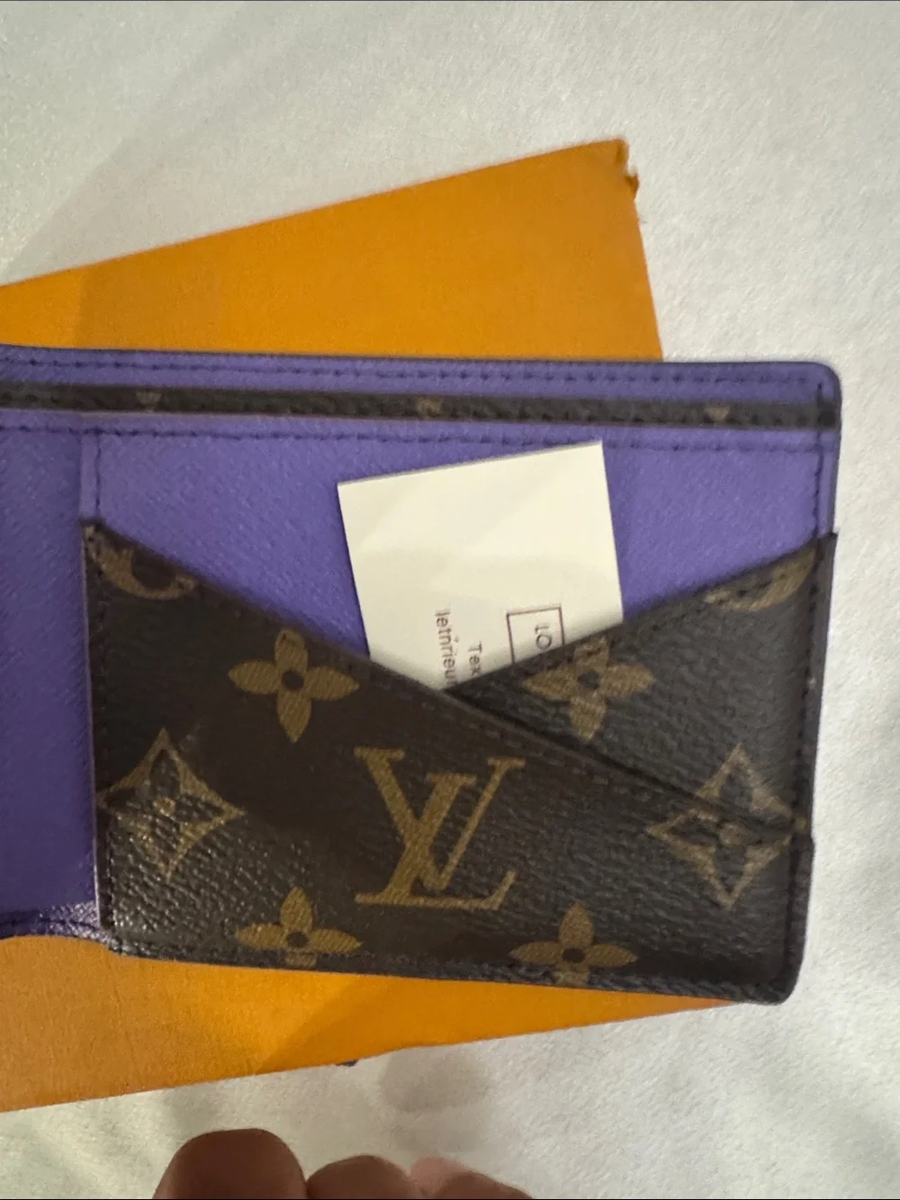 🔥Louis Vuitton Multiple Wallet featuring brown leather with a purple leather!🔥